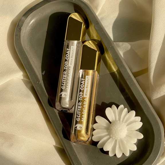 ریمل گلیتری طلایی و نقره ای