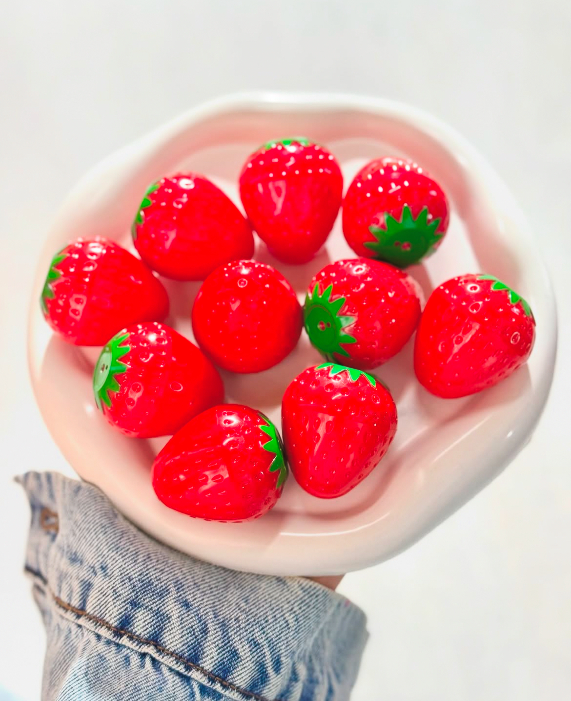 بالم لب توت فرنگی